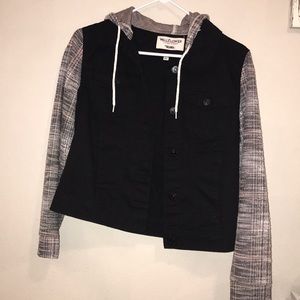 Cropped black jean jacket